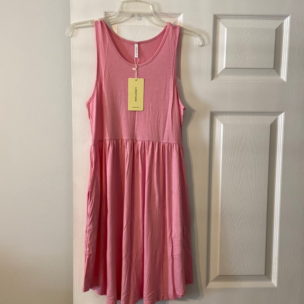 Longyuan Dress size M pink color brand new with pockets very soft